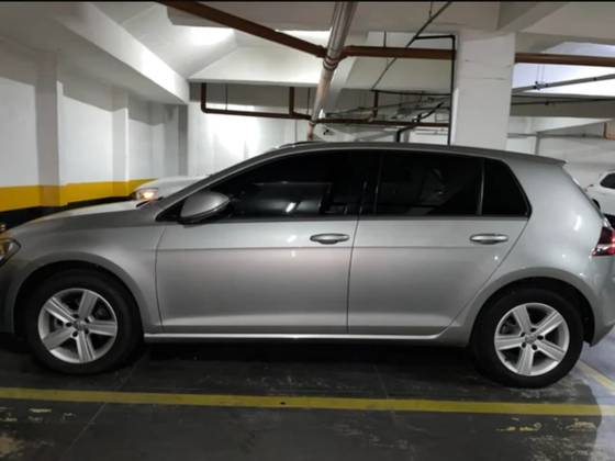 VOLKSWAGEN GOLF 1.4 TSI HIGHLINE 16V GASOLINA 4P AUTOMÁTICO VOLKSWAGEN GOLF 1.4 TSI HIGHLINE 16V GASOLINA 4P AUTOMÁTICO